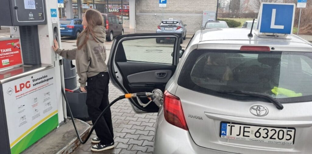 Prawo jazdy na samochód w Jędrzejowie i Pińczowie w OSK Kamil - uczymy codziennej obsługi auta